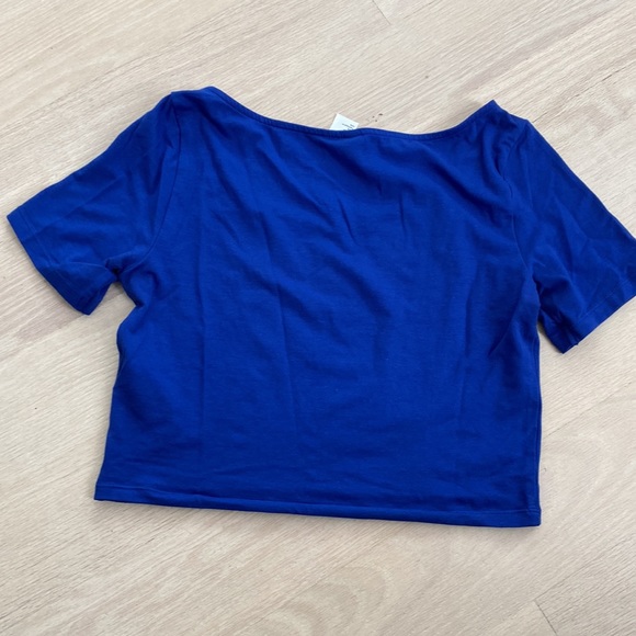 💙 H&M Divided - Blue Crop Top Tee - Small - Picture 4 of 5